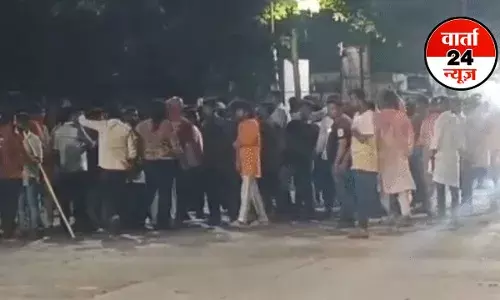 ﻿MP: गणेश विसर्जन समारोह में पथराव, 7 लोग हुए घायल, दो समुदायों के बीच तनाव!