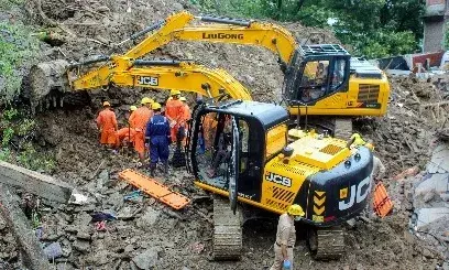 HARIDWAR: हरिद्वार में मनसा देवी पहाड़ियों से भूस्खलन, शिव मंदिर हुआ ध्वस्त, एक दर्जन से अधिक रेलगाड़ियों का आवागमन प्रभावित HARIDWAR: हरिद्वार में मनसा देवी पहाड़ियों से भूस्खलन, शिव मंदिर हुआ ध्वस्त, एक दर्जन से अधिक रेलगाड़ियों का आवागमन प्रभावित