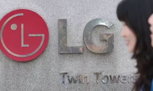 LG: हो जाएं तैयार! जल्द ही आनेवाला है 15,000 करोड़ रुपये का IPO, बिकेंगे 15 प्रतिशत शेयर, जानें कब LG: हो जाएं तैयार! जल्द ही आनेवाला है 15,000 करोड़ रुपये का IPO, बिकेंगे 15 प्रतिशत शेयर, जानें कब