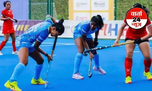 Women’s Asia Cup: भारतीय टीम ने सिंगापुर को 12-0 से रौंदा! नवनीत और मुमताज ने लगाई हैट्रिक Women’s Asia Cup: भारतीय टीम ने सिंगापुर को 12-0 से रौंदा! नवनीत और मुमताज ने लगाई हैट्रिक