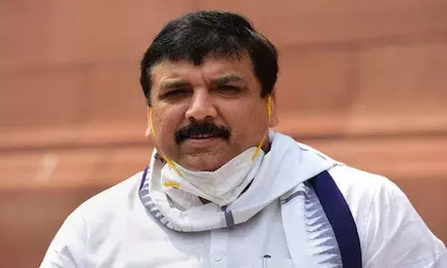 उपराष्ट्रपति चुनाव के बीच AAP का बड़ा बयान, संजय सिंह बोले- अप्रत्याशित होंगे परिणाम उपराष्ट्रपति चुनाव के बीच AAP का बड़ा बयान, संजय सिंह बोले- अप्रत्याशित होंगे परिणाम