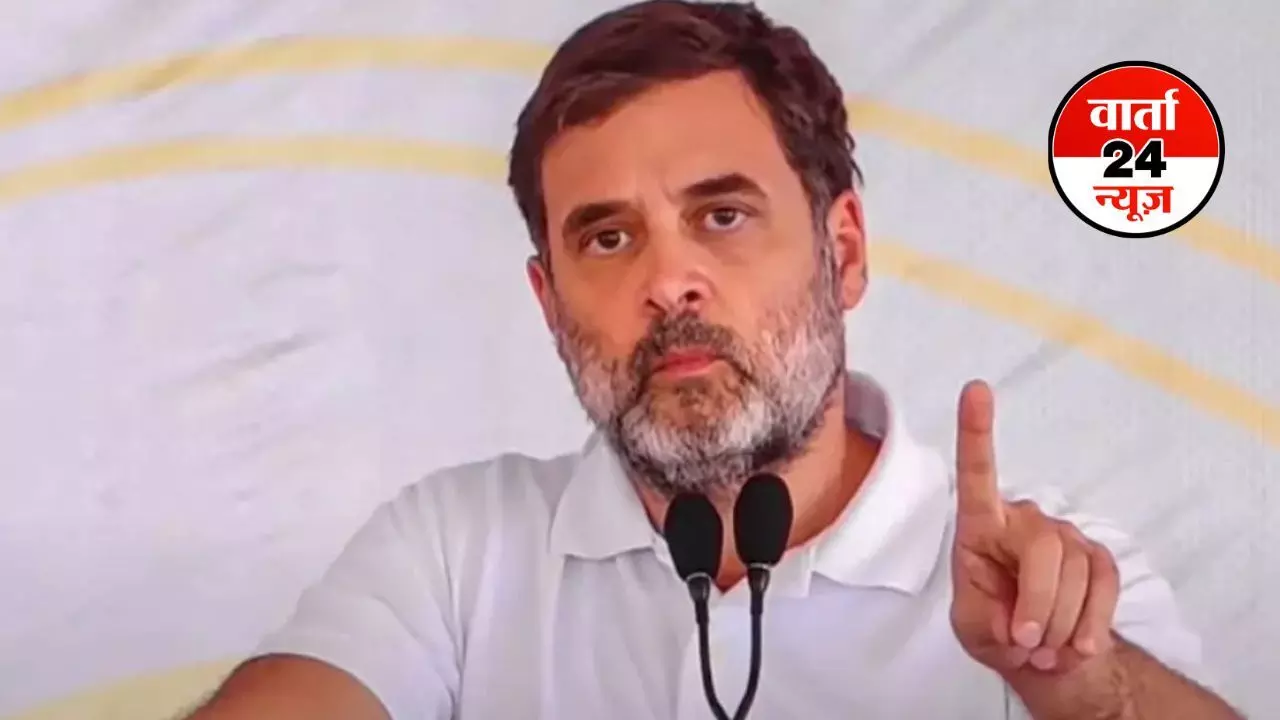 रायबरेली: राहुल गांधी का काफिला रोका! पीएम मोदी की मां को गाली देने के मामले में राहुल से की माफी की मांग रायबरेली: राहुल गांधी का काफिला रोका! पीएम मोदी की मां को गाली देने के मामले में राहुल से की माफी की मांग