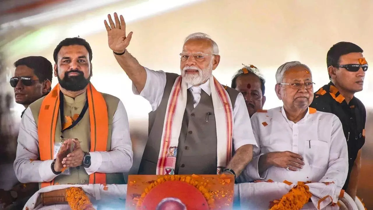Bihar Elections 2025: सौ में साठ हमारा, बाकी में बंटवारा..., यूपी से निकला स्पेशल चुनावी नारा, जानें क्या Bihar Elections 2025: सौ में साठ हमारा, बाकी में बंटवारा..., यूपी से निकला स्पेशल चुनावी नारा, जानें क्या