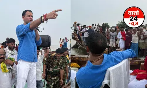 BIHAR में चुनावी मौसम के बीच तेज प्रताप यादव ने तेजस्वी को लेकर दिया ऐसा बयान सियासत हो गई तेज...मामला है दिलचस्प BIHAR में चुनावी मौसम के बीच तेज प्रताप यादव ने तेजस्वी को लेकर दिया ऐसा बयान सियासत हो गई तेज...मामला है दिलचस्प