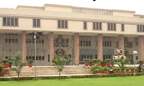 DU छात्र संघ चुनाव: बार-बार आचार संहिता के उल्लंघन पर हाईकोर्ट ने नाराजगी जाहिर की, दिए यह निर्देश DU छात्र संघ चुनाव: बार-बार आचार संहिता के उल्लंघन पर हाईकोर्ट ने नाराजगी जाहिर की, दिए यह निर्देश