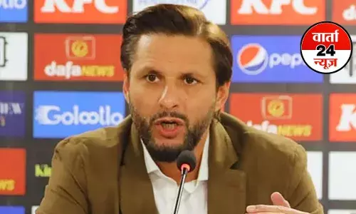 Asia Cup 2025: भारत-पाकिस्तान मैच से पहले Pressure में आए पाक के पूर्व कप्तान, बौखलाहट में दिया विवादित बयान, इन खिलाड़ियों को बनाया निशाना Asia Cup 2025: भारत-पाकिस्तान मैच से पहले Pressure में आए पाक के पूर्व कप्तान, बौखलाहट में दिया विवादित बयान, इन खिलाड़ियों को बनाया निशाना