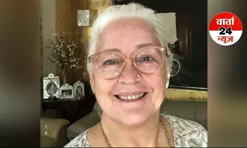 नीली आंखों वाली नफीसा अली ने शेयर किया भावुक पोस्ट, बच्चों से कहा- एक-दूसरे की रक्षा करो, कीमोथेरेपी हुआ शुरू नीली आंखों वाली नफीसा अली ने शेयर किया भावुक पोस्ट, बच्चों से कहा- एक-दूसरे की रक्षा करो, कीमोथेरेपी हुआ शुरू