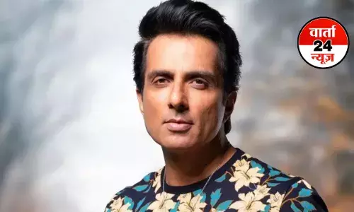 अभिनेता सोनू सूद को ED ने भेजा समन, बेटिंप एप मामले में कसा शिकंजा, जानें सूद के अलावा और किनका नाम शामिल अभिनेता सोनू सूद को ED ने भेजा समन, बेटिंप एप मामले में कसा शिकंजा, जानें सूद के अलावा और किनका नाम शामिल