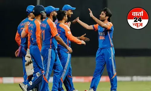 भारतीय क्रिकेट टीम का जर्सी स्पॉन्सर Apollo Tyres! Dream11 का तोड़ा रिकार्ड, जानें कब तक रहेगा साथ भारतीय क्रिकेट टीम का जर्सी स्पॉन्सर Apollo Tyres! Dream11 का तोड़ा रिकार्ड, जानें कब तक रहेगा साथ