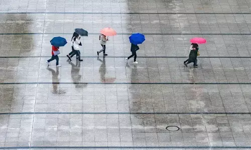 दिल्ली-एनसीआर में अचानक हुई बारिश से मौसम विभाग हैरान, अगले दिनों का पूर्वानुमान जारी दिल्ली-एनसीआर में अचानक हुई बारिश से मौसम विभाग हैरान, अगले दिनों का पूर्वानुमान जारी