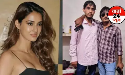 Disha Patnis house firing case: पुलिस ने गैंगस्टर गोदारा को दिखाई औकात! धमकी के बाद फरार दो शूटरों को भी किया गिरफ्तार Disha Patnis house firing case: पुलिस ने गैंगस्टर गोदारा को दिखाई औकात! धमकी के बाद फरार दो शूटरों को भी किया गिरफ्तार