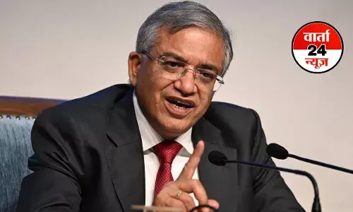 बिहार विधानसभा चुनाव के तारीखों का जल्द होगा ऐलान! मुख्य निर्वाचन आयुक्त के बिहार दौरे को लेकर सियासत तेज बिहार विधानसभा चुनाव के तारीखों का जल्द होगा ऐलान! मुख्य निर्वाचन आयुक्त के बिहार दौरे को लेकर सियासत तेज