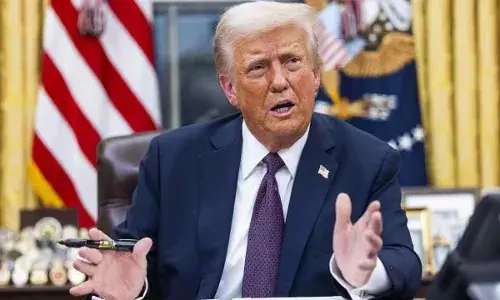 Pregnant महिलाओं के लिए कितना खतरनाक पैरासिटामोल? ट्रंप के बयान से मचा बवाल, जानें क्या है सच्चाई Pregnant महिलाओं के लिए कितना खतरनाक पैरासिटामोल? ट्रंप के बयान से मचा बवाल, जानें क्या है सच्चाई