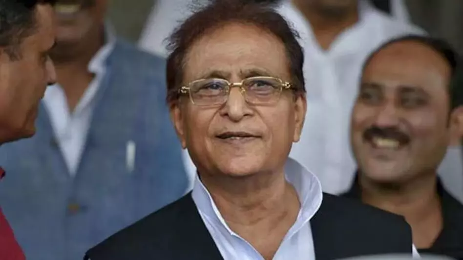 आजम खान की रिहाई, जानें किस वजह से रिहाई में हो रही देरी, जेल के बाहर समर्थकों का हुजूम
