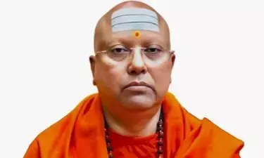 DELHI: स्वामी चैतन्यानंद सरस्वती पर यौन शोषण के आरोप, छात्राओं ने लगाएं गंभीर आरोप, बाबा हुआ फरार DELHI: स्वामी चैतन्यानंद सरस्वती पर यौन शोषण के आरोप, छात्राओं ने लगाएं गंभीर आरोप, बाबा हुआ फरार
