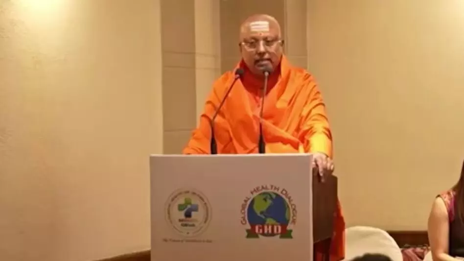 खुलासा! कॉलेज प्रशासन के कुछ कर्मी छात्राओं से कहते थे- बाबा की डिमांड पूरा किया करो, जानें चैतन्यानंद सरस्वती कैसे बना बाबा
