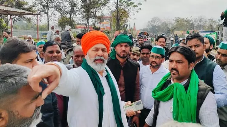 महापंचायत में बोले राकेश टिकैत– 2027 के बाद आएगा आजम खां का वक्त! केंद्र और राज्य सरकार पर लगाया यह आरोप