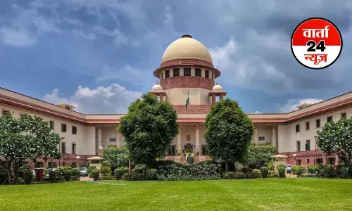 DELHI-NCR में सुप्रीम कोर्ट ने शर्तों पर ग्रीन पटाखे बनाने की दी इजाजत! जानें पटाखों की बिक्री पर क्या कहा DELHI-NCR में सुप्रीम कोर्ट ने शर्तों पर ग्रीन पटाखे बनाने की दी इजाजत! जानें पटाखों की बिक्री पर क्या कहा