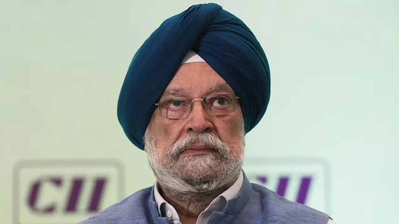 रूस से तेल खरीद पर नहीं है कोई प्रतिबंध, हरदीप पुरी बोले– आपूर्ति रुकी तो दुनिया को भुगतने होंगे गंभीर परिणाम
