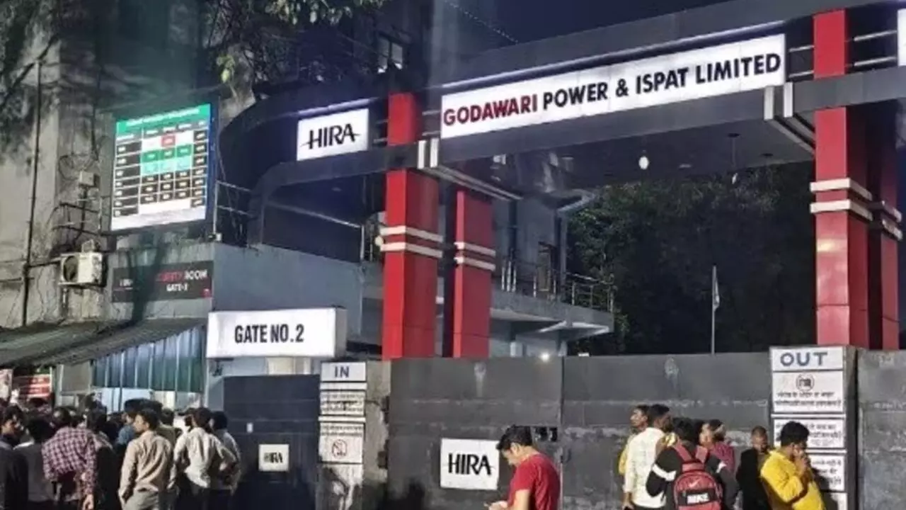 छत्तीसगढ़ स्टील प्लांट हादसा: गर्म सिल्ली गिरने से 6 की मौत, कई घायल, जांच के आदेश