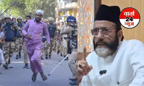 बरेली बवाल में पुलिस का बड़ा एक्शन! तौकीर रजा समेत 8 उपद्रवियों को भेजा जेल, इतने घंटे के लिए इंटरनेट बंद बरेली बवाल में पुलिस का बड़ा एक्शन! तौकीर रजा समेत 8 उपद्रवियों को भेजा जेल, इतने घंटे के लिए इंटरनेट बंद