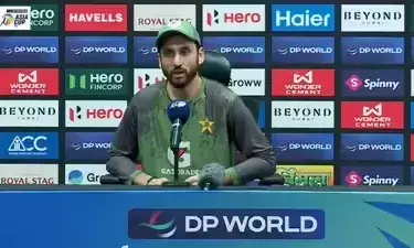 पाक क्रिकेट टीम का आतंकियों से प्यार! आतंकी मसूद अजहर जैसे आतंकियों को दान करेगी मैच फीस, सलमान अली आगा का बड़ा एलान पाक क्रिकेट टीम का आतंकियों से प्यार! आतंकी मसूद अजहर जैसे आतंकियों को दान करेगी मैच फीस, सलमान अली आगा का बड़ा एलान