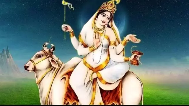 नवरात्र का आठवां दिन मां महागौरी! भगवान शिव को पति के रूप में प्राप्त करने के लिए की थी कठोर तपस्या, जानें कथा