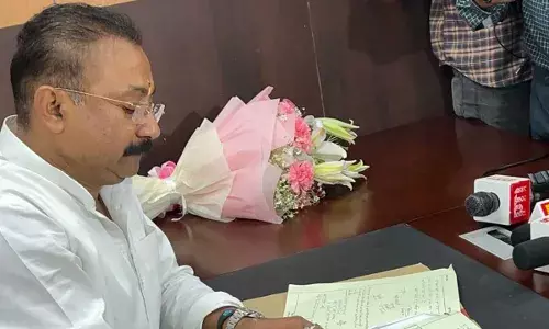 प्रशांत किशोर पर अशोक चौधरी का पलटवार: कहा- अब जनता की अदालत में होगी लड़ाई प्रशांत किशोर पर अशोक चौधरी का पलटवार: कहा- अब जनता की अदालत में होगी लड़ाई