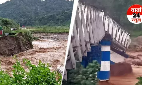बंगाल में बारिश का बरपा कहर! बाढ़ और भूस्खलन से मची तबाही, 14 लोगों की मौत, मौसम विभाग ने दी यह चेतावनी बंगाल में बारिश का बरपा कहर! बाढ़ और भूस्खलन से मची तबाही, 14 लोगों की मौत, मौसम विभाग ने दी यह चेतावनी