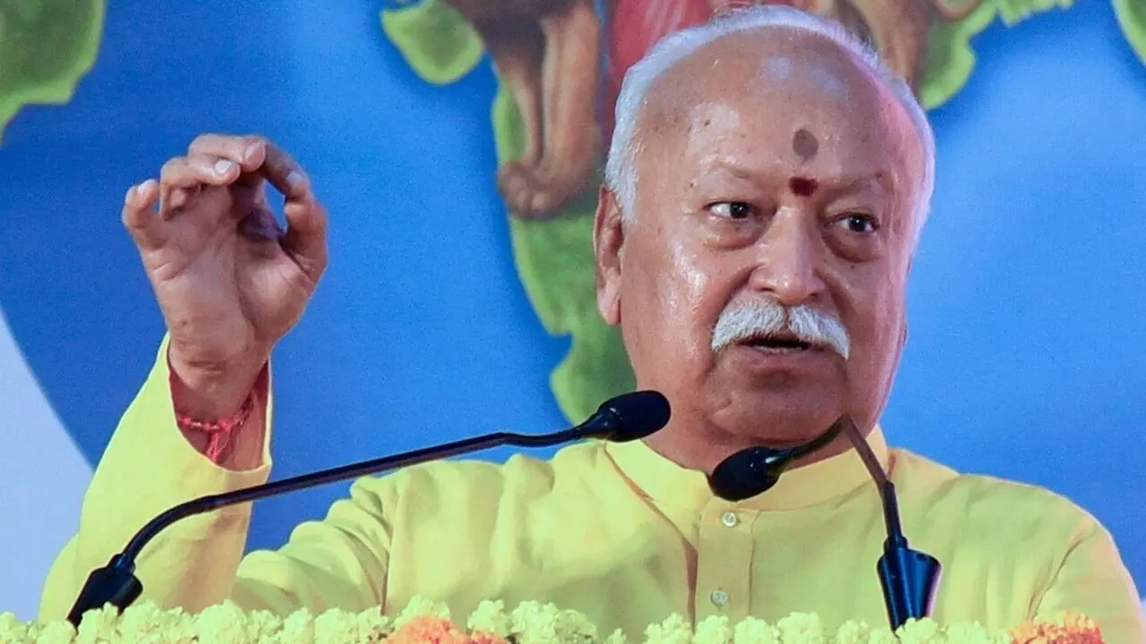 मोहन भागवत का पाकिस्तान पर कड़ा संदेश: हमारे घर का एक कमरा कब्जे में है, उसे वापस लेना होगा