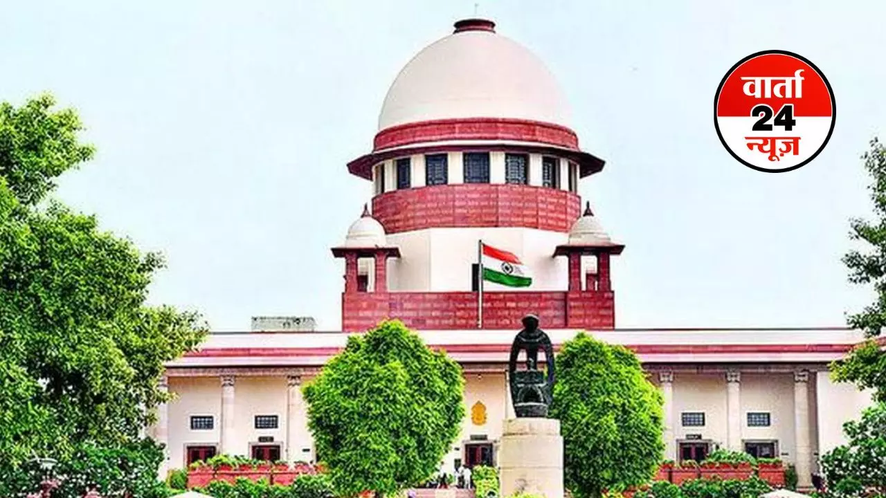 सुप्रीम कोर्ट में वकील ने चीफ जस्टिस के सामने जूता फेंककर किया बवाल, सनातन को लेकर लगाया नारा