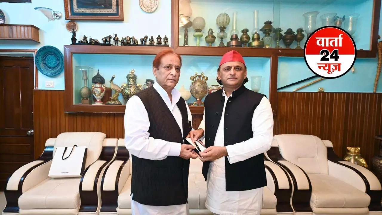 कुंडी न खटकाओ रा...बंद कमरे में हुई आजम-अखिलेश की गुफ्तगू! दरवाजा खुला तो आया अखिलेश का वही पुराना बयान, जानें क्या