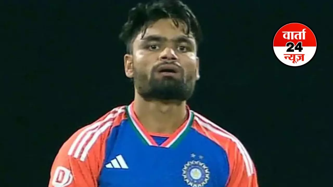 भारतीय क्रिकेटर रिंकू सिंह की बढ़ी टेंशन, डी कंपनी से मिली धमकी, मांगी इतनी फिरौती, जानकर हो जाएंगे हैरान भारतीय क्रिकेटर रिंकू सिंह की बढ़ी टेंशन, डी कंपनी से मिली धमकी, मांगी इतनी फिरौती, जानकर हो जाएंगे हैरान