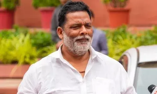 आचार संहिता लागू होने के दौरान फंसे पप्पू यादव, वैशाली में वितरित किया 5 लाख, FIR दर्ज आचार संहिता लागू होने के दौरान फंसे पप्पू यादव, वैशाली में वितरित किया 5 लाख, FIR दर्ज