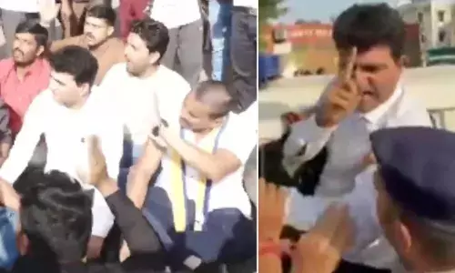 गुजरात में आम आदमी पार्टी की किसान महापंचायत में बवाल, पथराव में 3 पुलिसकर्मी घायल – 20 लोग हिरासत में गुजरात में आम आदमी पार्टी की किसान महापंचायत में बवाल, पथराव में 3 पुलिसकर्मी घायल – 20 लोग हिरासत में