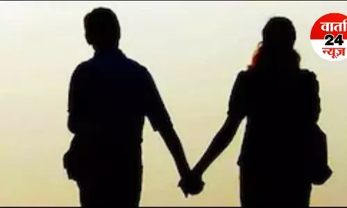 यह कैसी मोहब्बत: दो बच्चों की विधवा महिला 16 साल के लड़के को लेकर हुई फुर्र! किशोर की मां पुलिस से लगा रही गुहार...मेरे बेटे को ढूंढ दो यह कैसी मोहब्बत: दो बच्चों की विधवा महिला 16 साल के लड़के को लेकर हुई फुर्र! किशोर की मां पुलिस से लगा रही गुहार...मेरे बेटे को ढूंढ दो
