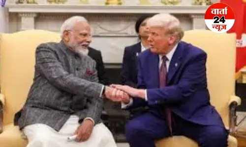 Sharm El Sheikh: ट्रंप ने शहबाज शरीफ के सामने की पीएम मोदी की तारीफ! भारत को बताया महान देश, जानें पूरा मामला Sharm El Sheikh: ट्रंप ने शहबाज शरीफ के सामने की पीएम मोदी की तारीफ! भारत को बताया महान देश, जानें पूरा मामला
