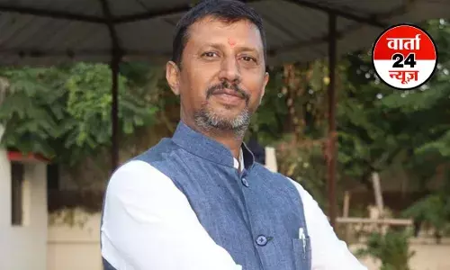 बीजेपी ने 7 बार के विधायक का टिकट काटकर जिन्हें बनाया उम्मीदवार, उन्होंने पीएम मोदी की मां के AI वीडियो से जुड़ा केस लड़ा था बीजेपी ने 7 बार के विधायक का टिकट काटकर जिन्हें बनाया उम्मीदवार, उन्होंने पीएम मोदी की मां के AI वीडियो से जुड़ा केस लड़ा था