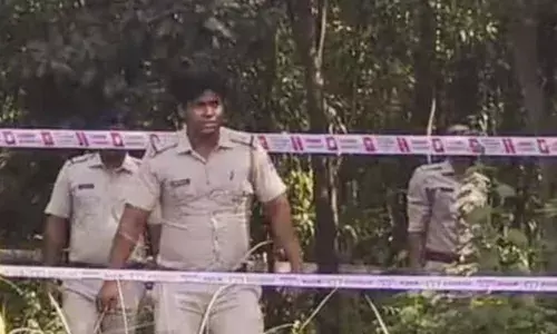दुर्गापुर छात्रा केस में बड़ा खुलासा: पुलिस ने गैंगरेप की आशंका को किया खारिज, अब दोस्त पर भी शक दुर्गापुर छात्रा केस में बड़ा खुलासा: पुलिस ने गैंगरेप की आशंका को किया खारिज, अब दोस्त पर भी शक