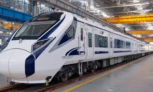 रेल यात्रियों के लिए खुशखबरी: जल्द आएगी वंदे भारत 4.0, आराम और तकनीक में होगा बड़ा अपग्रेड रेल यात्रियों के लिए खुशखबरी: जल्द आएगी वंदे भारत 4.0, आराम और तकनीक में होगा बड़ा अपग्रेड