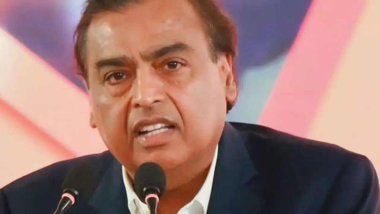 जियो फाइनेंशियल सर्विसेज को सितंबर तिमाही में ₹695 करोड़ का मुनाफा, शेयर में बढ़ सकती है हलचल जियो फाइनेंशियल सर्विसेज को सितंबर तिमाही में ₹695 करोड़ का मुनाफा, शेयर में बढ़ सकती है हलचल