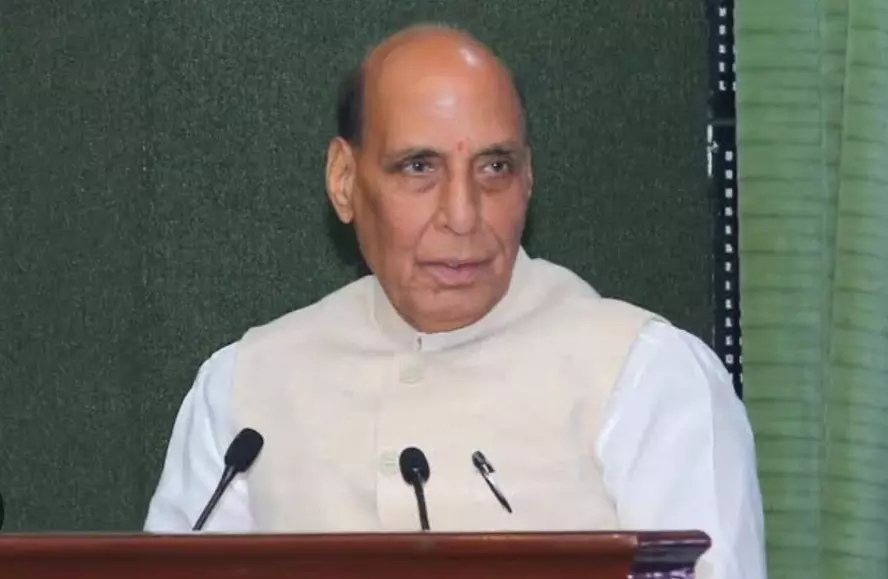 पुलिस स्मृति दिवस पर शहीद जवानों को रक्षा मंत्री राजनाथ ने श्रद्धांजलि दी, कहा -सेना और पुलिस की भूमिका एक जैसी
