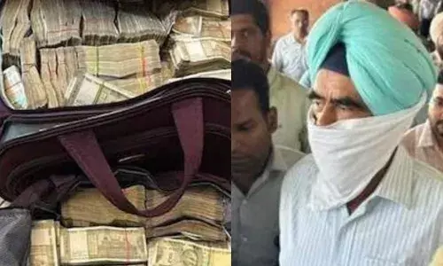 पंजाब के रिश्वतखोर DIG भुल्लर के घर CBI की फिर छापेमारी, करोड़ों की संपत्ति बरामद पंजाब के रिश्वतखोर DIG भुल्लर के घर CBI की फिर छापेमारी, करोड़ों की संपत्ति बरामद