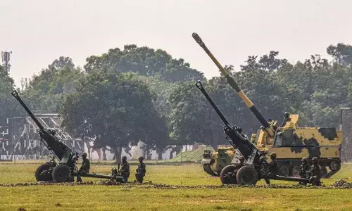 नाग मिसाइल से लेकर तोप तक, तीनों सेनाओं को मिलेंगे घातक हथियार; ₹79,000 करोड़ की मंजूरी नाग मिसाइल से लेकर तोप तक, तीनों सेनाओं को मिलेंगे घातक हथियार; ₹79,000 करोड़ की मंजूरी