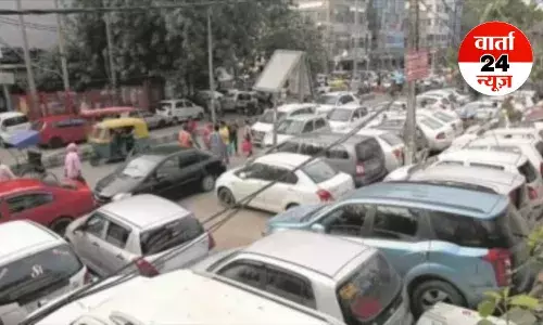 DELHI: AQI की गुणवत्ता को लेकर, NDMC ने पार्किंग शुल्क में की दोगुनी वृद्धि, जानें शुल्क दर DELHI: AQI की गुणवत्ता को लेकर, NDMC ने पार्किंग शुल्क में की दोगुनी वृद्धि, जानें शुल्क दर