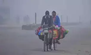 मोंथा तूफान के चलते देश के कई इलाकों में सर्दी ने दी दस्तक! यूपी  -एनसीआर के कई इलाकों में बारिश की संभावना