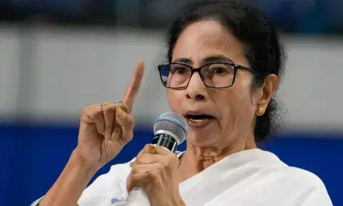 पश्चिम बंगाल में दो आत्महत्या के बाद SIR को लेकर भड़कीं CM ममता बनर्जी, BJP ने दिया जवाब पश्चिम बंगाल में दो आत्महत्या के बाद SIR को लेकर भड़कीं CM ममता बनर्जी, BJP ने दिया जवाब