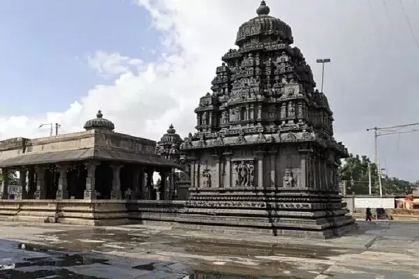 इस प्राचीन मंदिर की भगवान परशुराम ने की थी स्थापना! ऋषियों की तपस्या से बना मुनिगिरी क्षेत्रम इस प्राचीन मंदिर की भगवान परशुराम ने की थी स्थापना! ऋषियों की तपस्या से बना मुनिगिरी क्षेत्रम