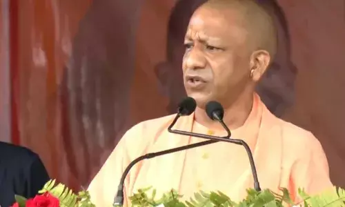 शहाबुद्दीन के गढ़ में सीएम योगी की हुंकार! बोले - हमने माफियाओं को बुलडोजर से टुकड़े-टुकड़े कर दिया... शहाबुद्दीन के गढ़ में सीएम योगी की हुंकार! बोले - हमने माफियाओं को बुलडोजर से टुकड़े-टुकड़े कर दिया...