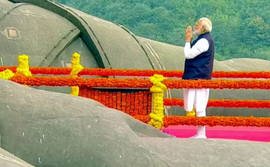 देश भर में मनाई जा रही सरदार वल्लभभाई पटेल की 150वीं जयंती, विपक्ष ने पुण्यतिथि पर इंदिरा गांधी को किया याद